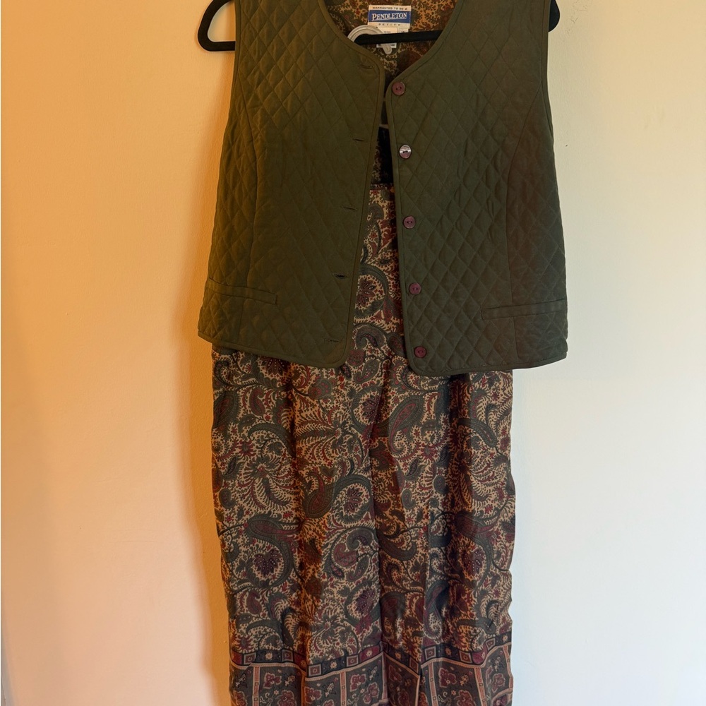 Pendleton 2 Piece Womens Silk Vest 10 and Rayon Skirt 8 Made in USA Fall colors